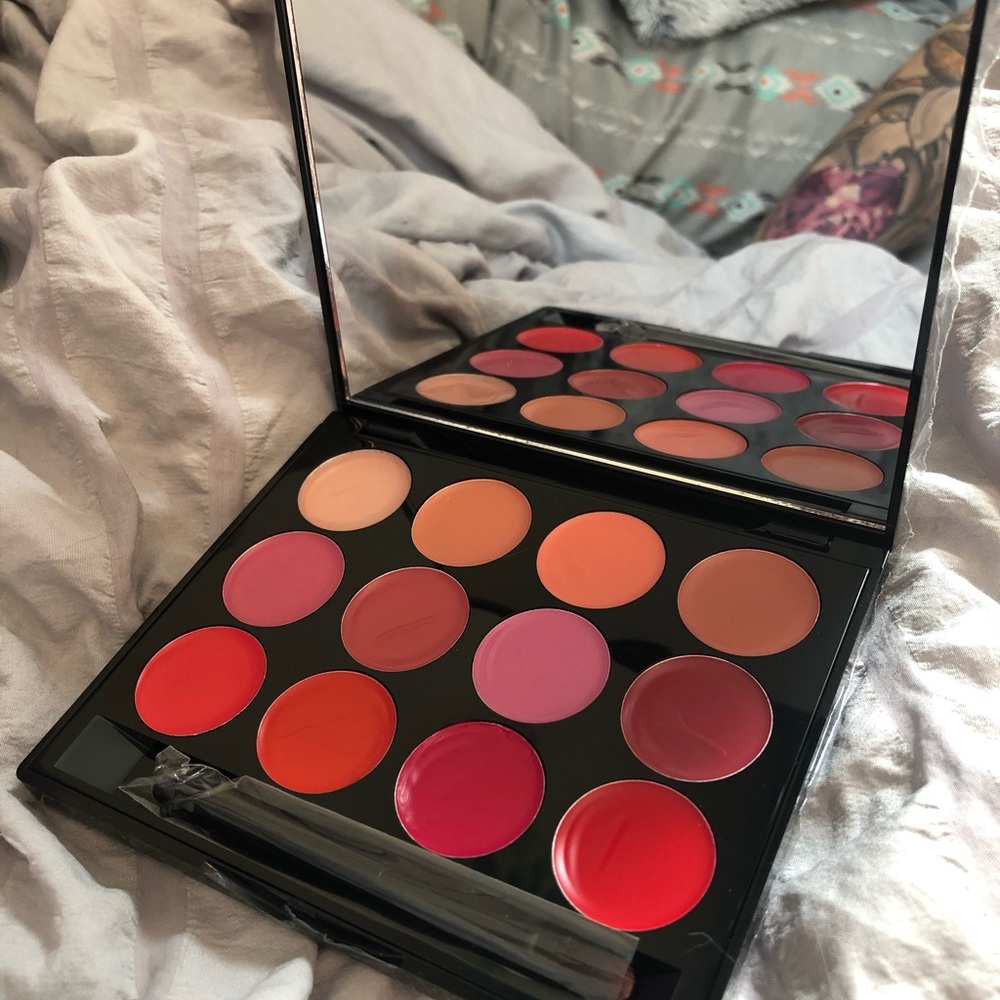 ISH Lip Statement Palette